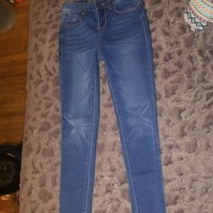 Encore Jean's